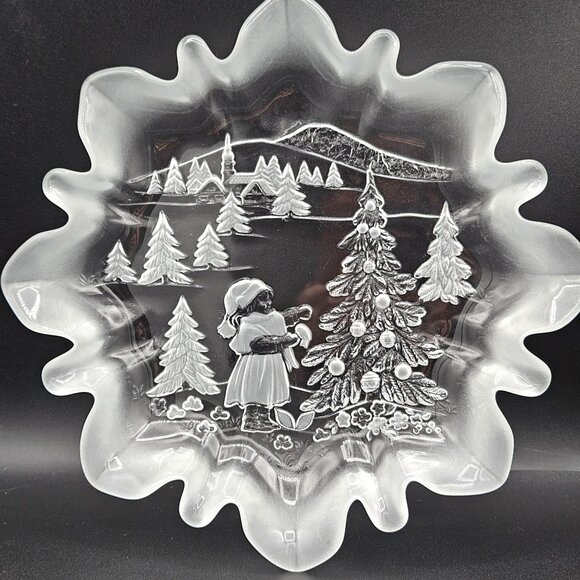 Vintage Clear Glass Decorative Plate With Embossed Winter Scene & Girl Decoratin - Picture 1 of 6